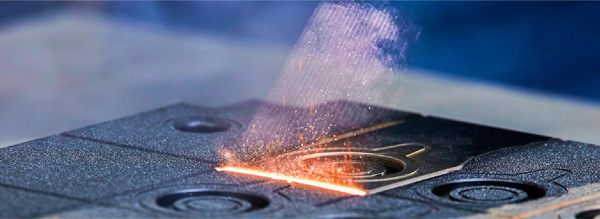 Mesin pembersihan laser serat